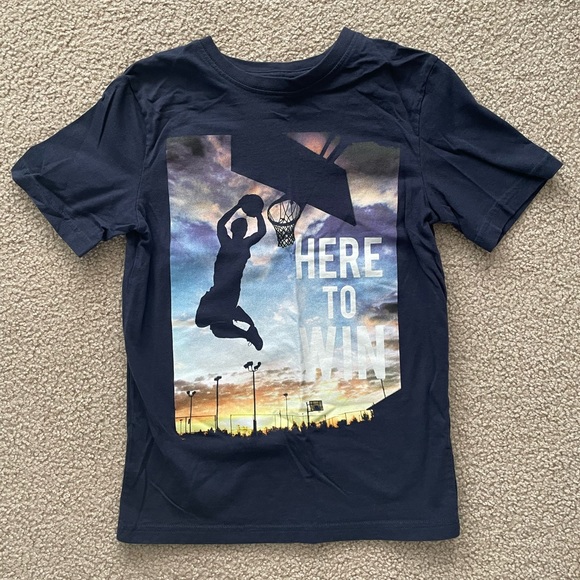 Boys tshirt size medium, excellent condition - Picture 1 of 2